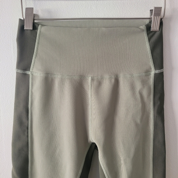 Wilo Anthropologie Ribbed Colorblock Two Tone Sage Green Leggings Medium - Picture 2 of 10